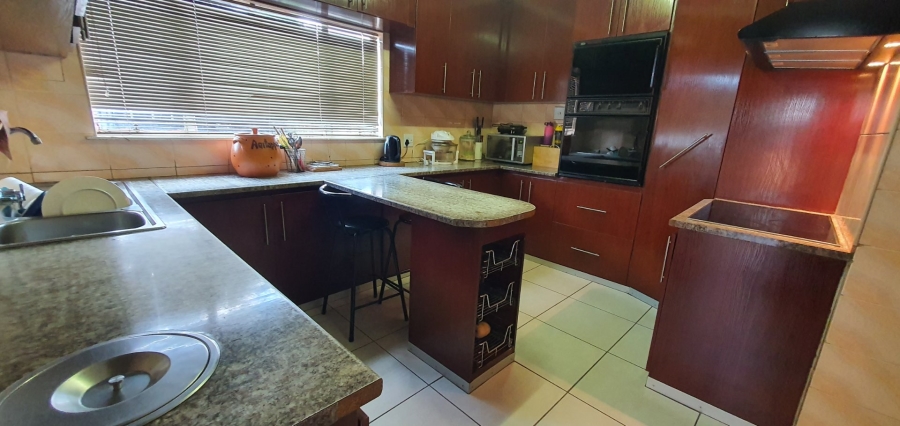 5 Bedroom Property for Sale in Fauna Free State